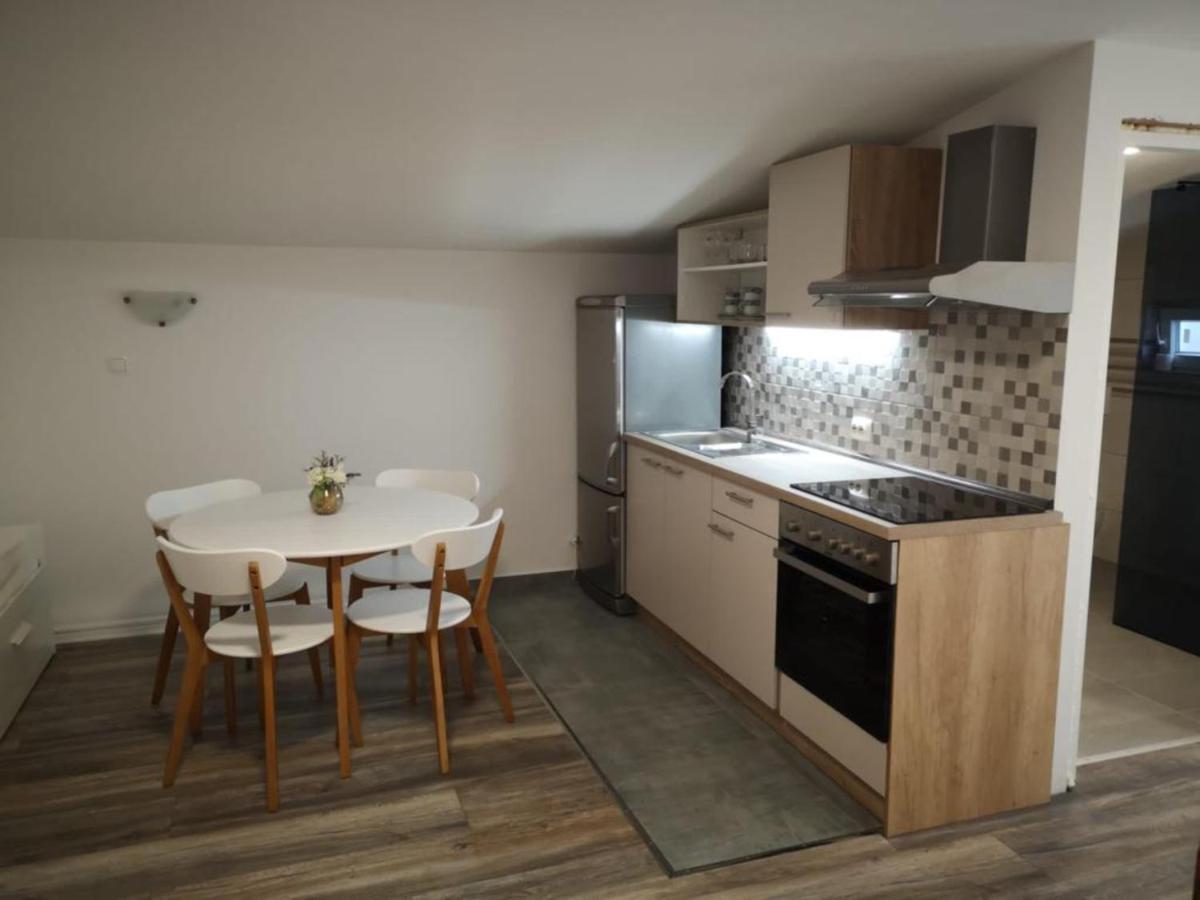 Apartments Tara Ražanac 외부 사진