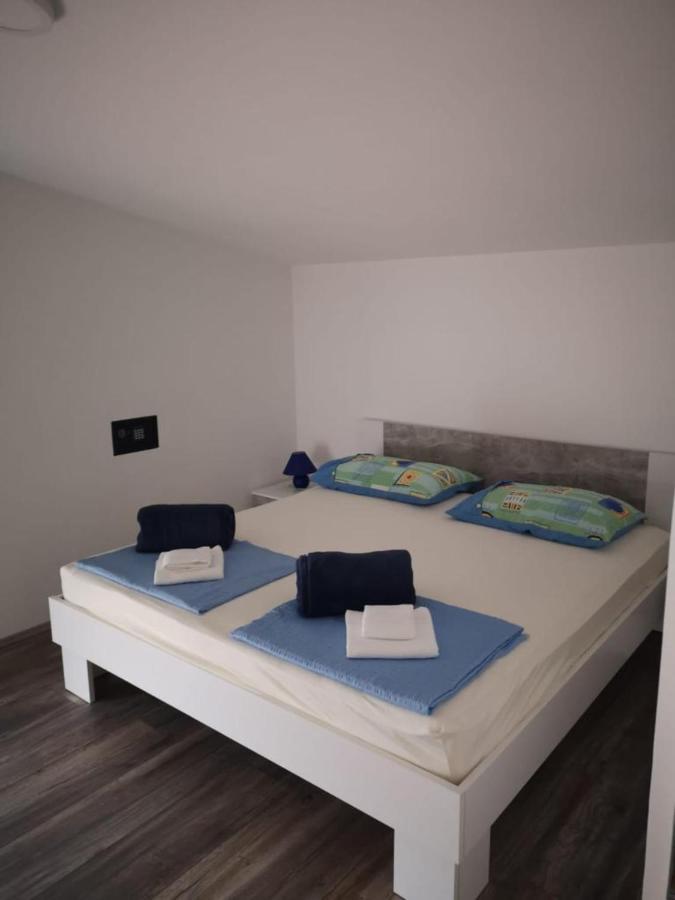 Apartments Tara Ražanac 외부 사진