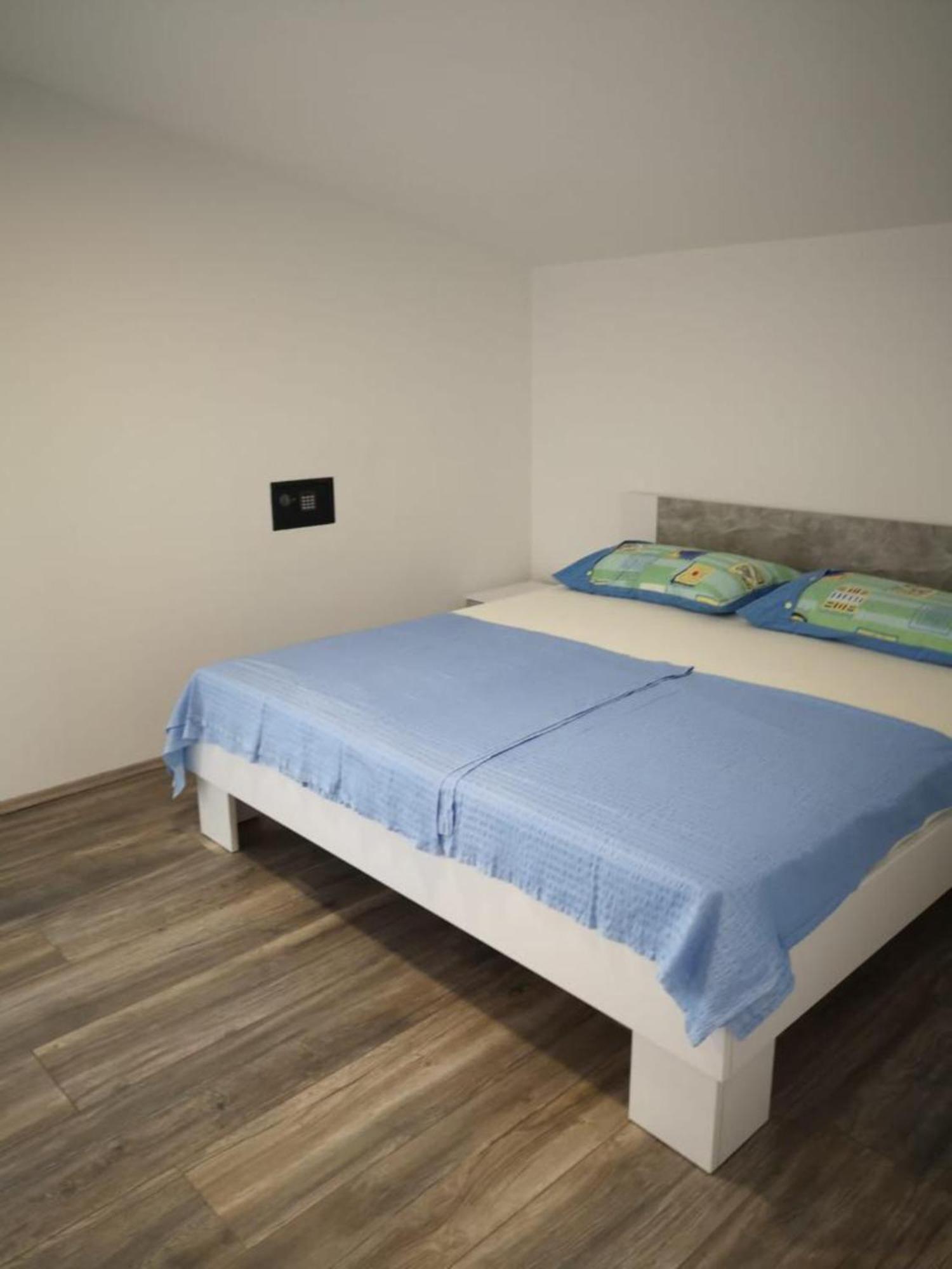 Apartments Tara Ražanac 객실 사진